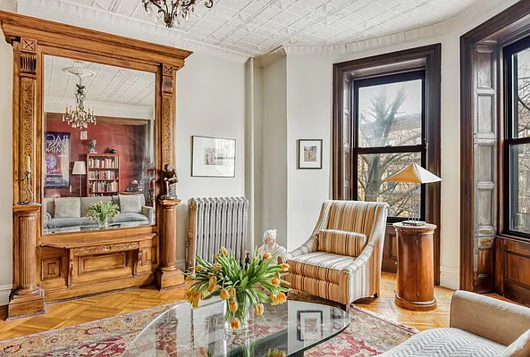 Sold by Compass | media 14