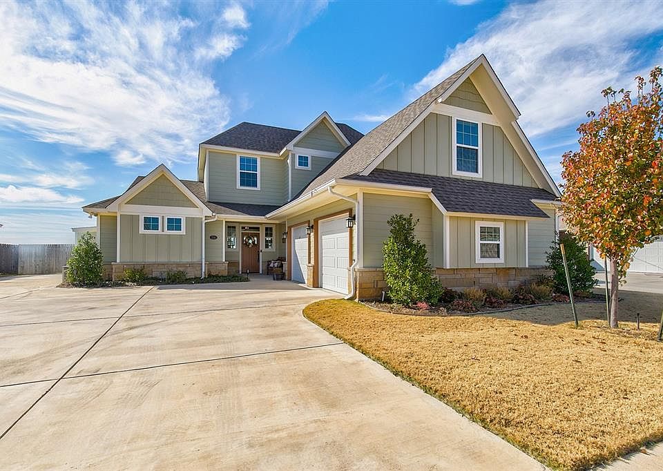 1st image of 114 King Arthur Ct