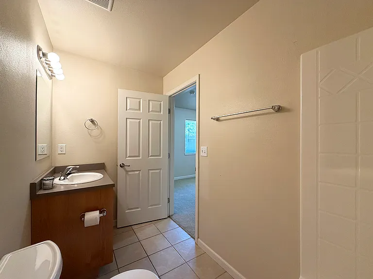 1243 N Park Ln — Photo 20