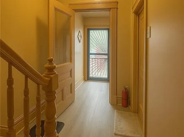 693 Georgia Avenue image 4 of 31