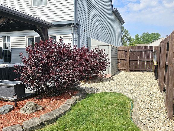 4th image of 5555 Cherry Field Dr