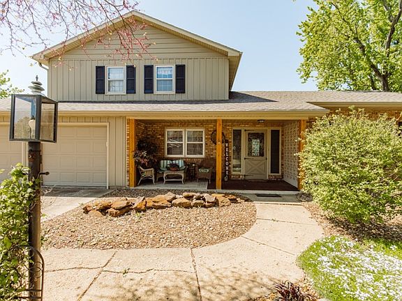 3rd image of 2264 Leland Way