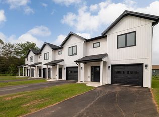 47 Kelly Hts, Stratford, PE C1B4M3