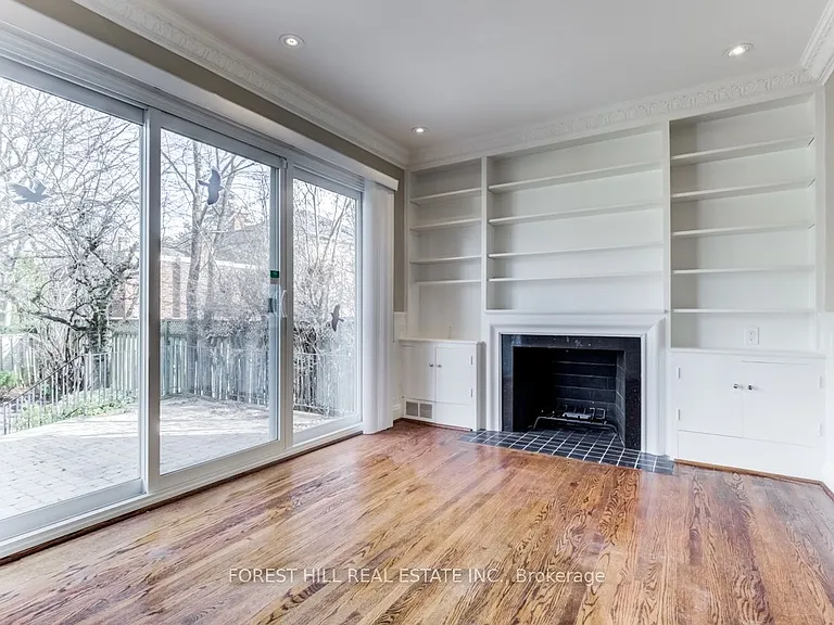109 Mona Dr — Photo 10