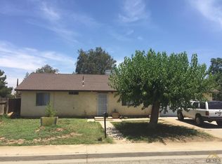 932 S A St, Arvin, CA 93203