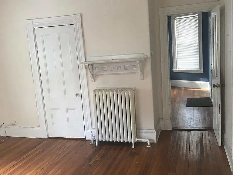 35 Ardale St #1 — Photo 8
