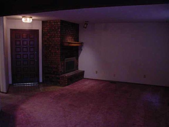 2nd image of 1724 Lionsgate Cir