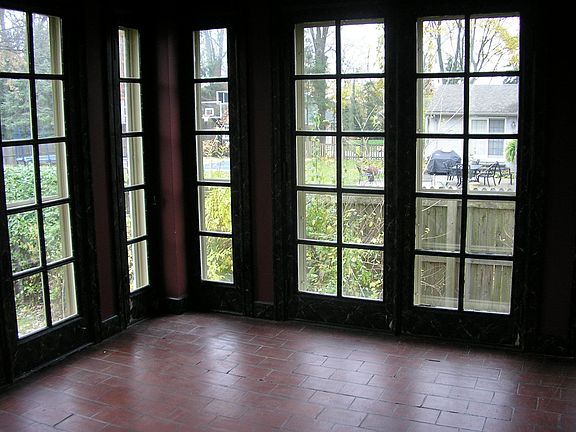 5th image of 266 Lakeland St
