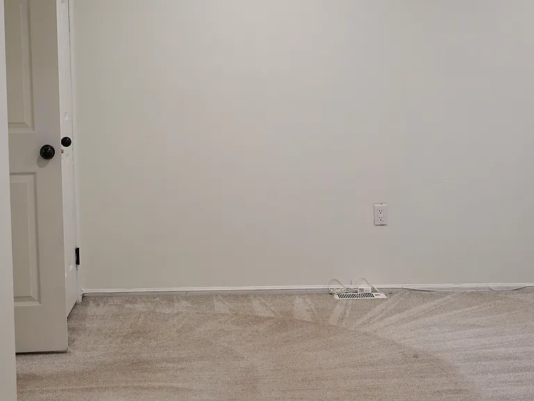 Bedroom 2 (larger one)