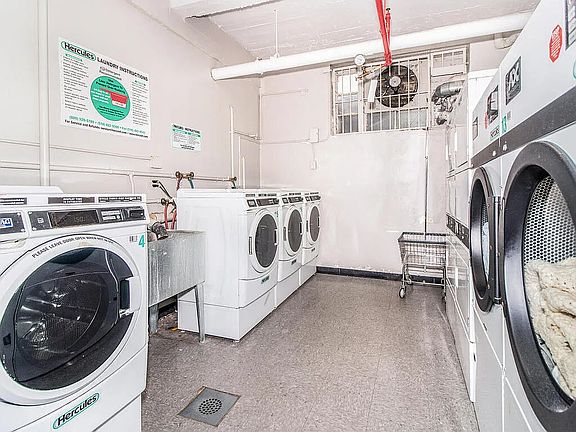 5th image of 2736 Independence Ave APT 5E
