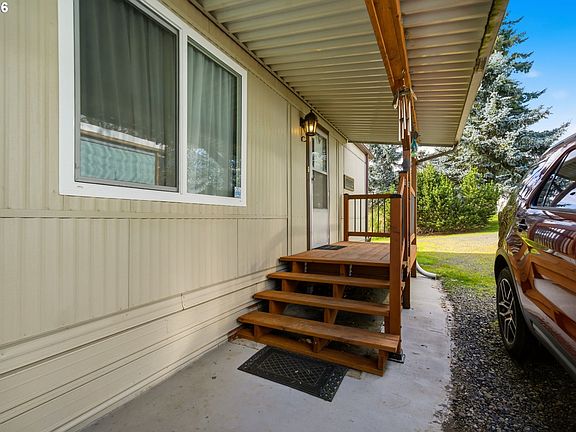 4th image of 34888 Aster Ln