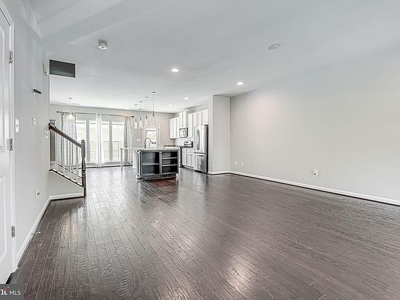 3rd image of 213 Almond Dr