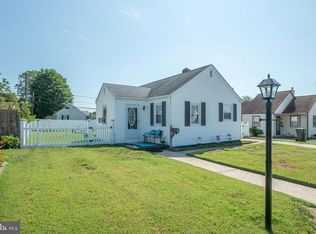 8 W Point Ave, New Castle, DE 19720