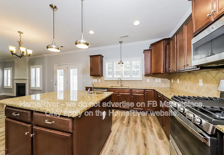 4416 Alderny Cir — Photo 8