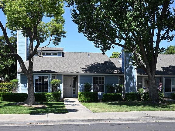 2nd image of 1545 Mayflower Way