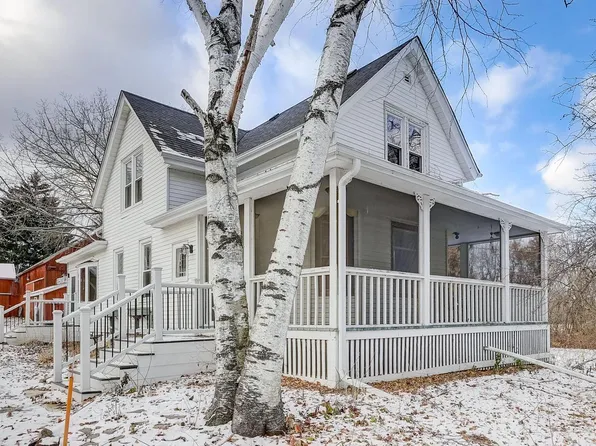 8744 Nicholson ROAD, Caledonia, WI 53108