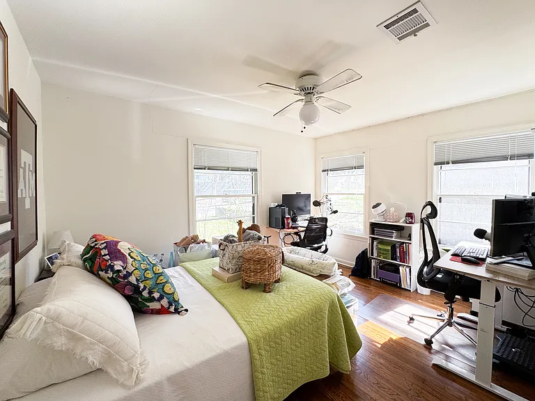 2203 Arpdale St — Photo 4