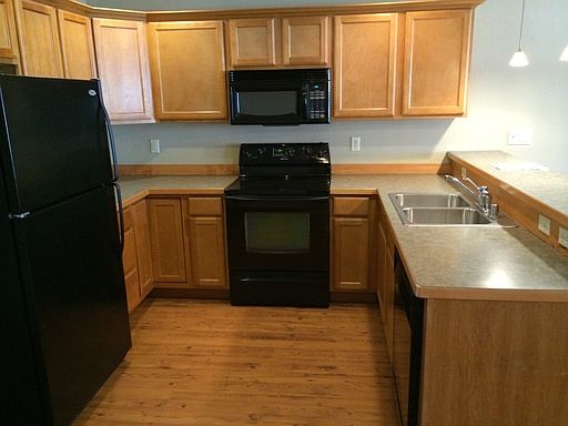 4th image of 2961 N 27th Ave