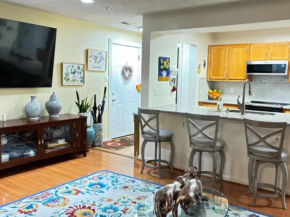 2701 Snowbird Ter APT 7-16, Silver Spring, MD 20906