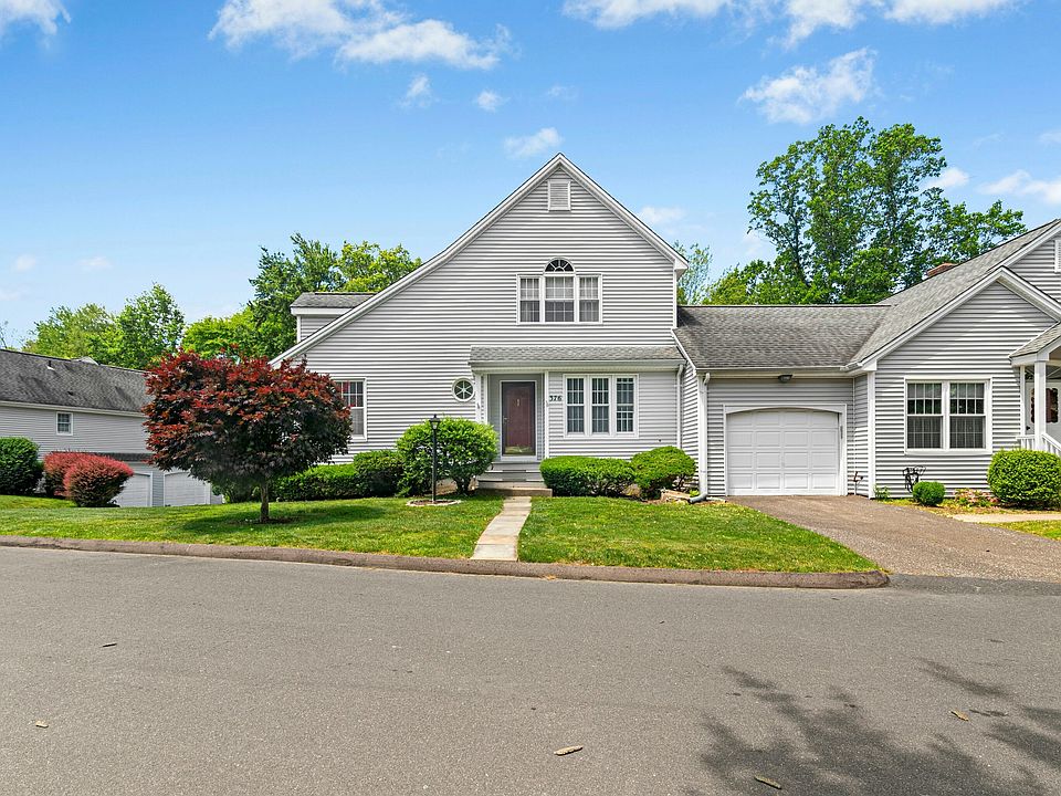 1st image of 376 Woodridge #376