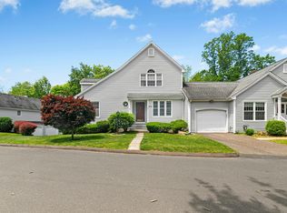 376 Woodridge UNIT 376, Shelton, CT 06484