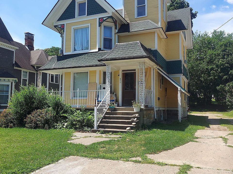 1st image of 411 Douglas Ave #2
