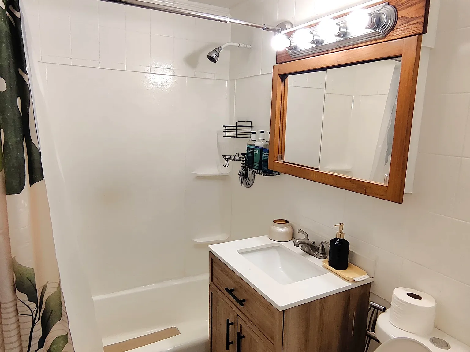 3 bed, 1156 sqft, $4,000 — Photo 3