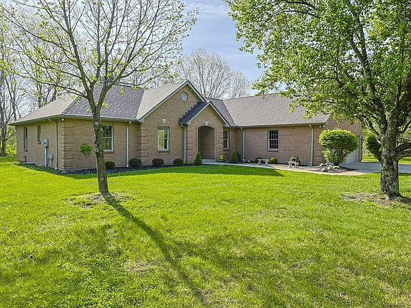 4th image of 9164 Evergreen Dr