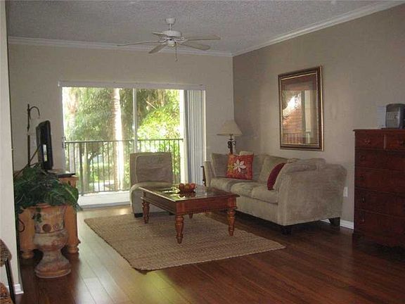 2nd image of 3202 Tuscany Way