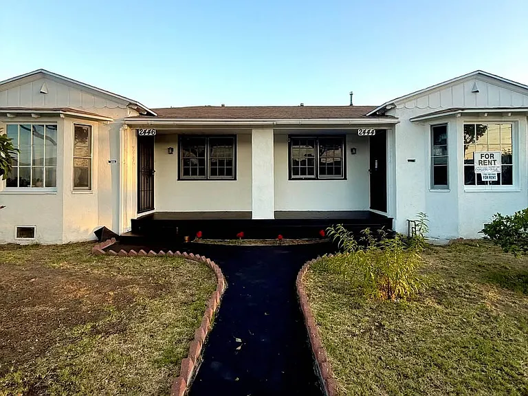 2444 Iowa Ave — Photo 1