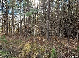 2nd image of 15201 Woods Edge Rd