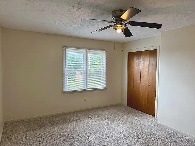 102 Northwood Rd #2 — Photo 6