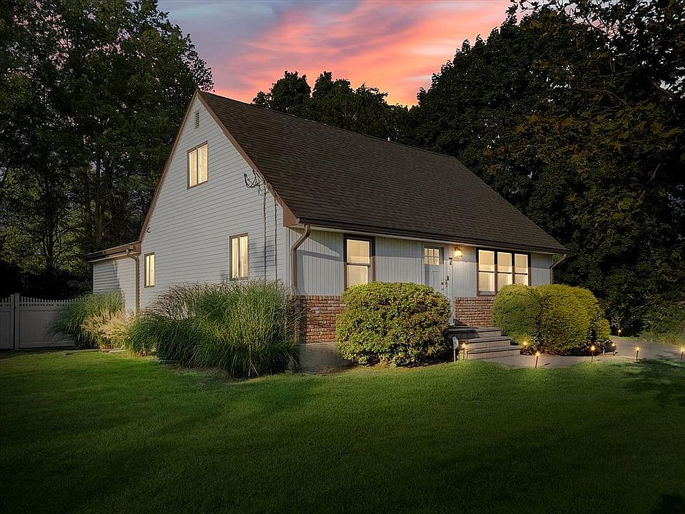 1st image of 7 Linden Ct