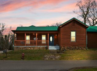 150 S Grandview Ave, Burnside, KY 42519