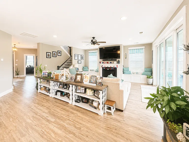 711 Torridon Ln — Photo 12