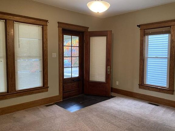 Front "living room"