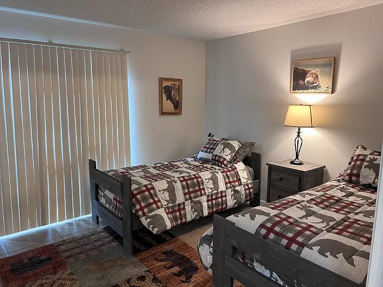 754 Crown Point Dr — Photo 11