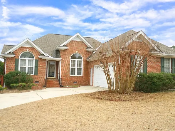 400 Knolls View Dr, Fuquay Varina, NC 27526