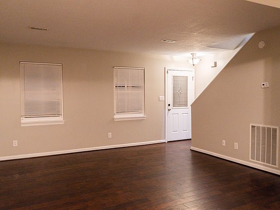 4th image of 1700 Woodpointe Dr #1
