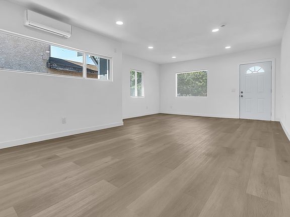 4th image of 5518 Denker Ave #5520