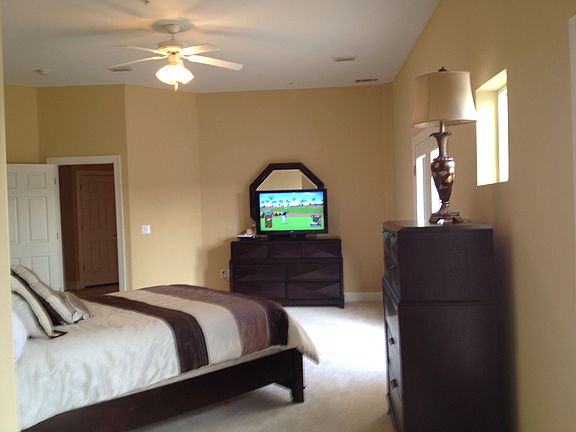 3rd image of 100 Bella Harbor Ct Unit 113
