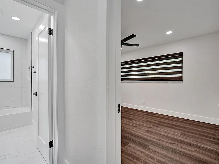 5011 Buchanan St — Photo 34