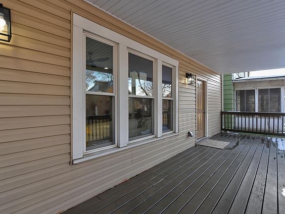 3rd image of 1305 Hildreth Ave