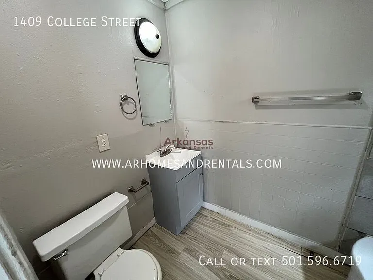 1409 College St — Photo 8