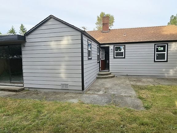 4th image of 16841 34th Ave S