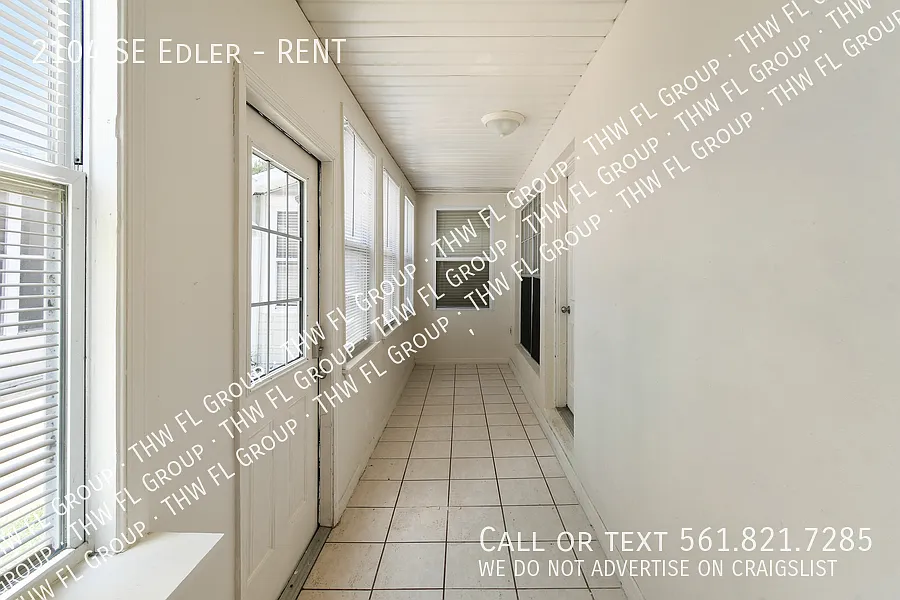 Building Photo - 2104 SE Edler Dr #RENT