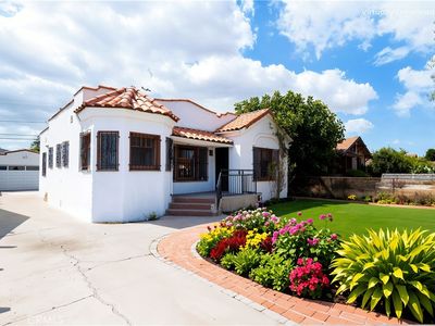 1104 W 89th St, Los Angeles, CA, 90044