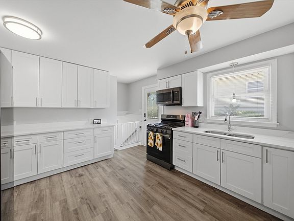 5th image of 4228 W 127th St