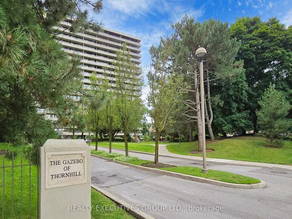 8111 Yonge St #905, Markham, ON L3T 4V9