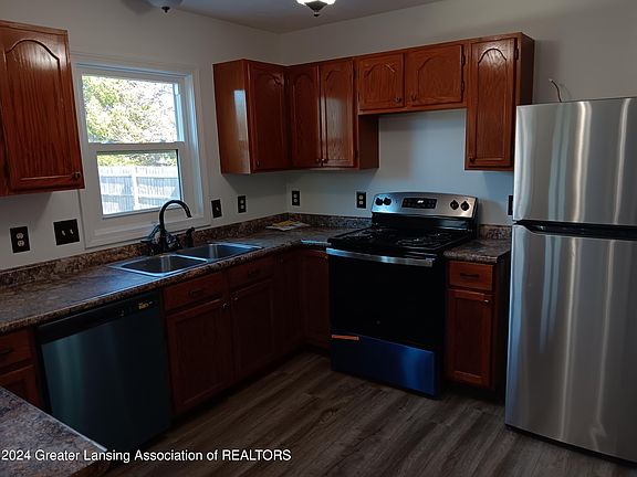 5th image of 1090 Lacosta Dr